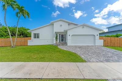 7840 SW 197th Ter 1