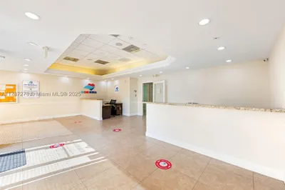 2921 SW 8th St 1