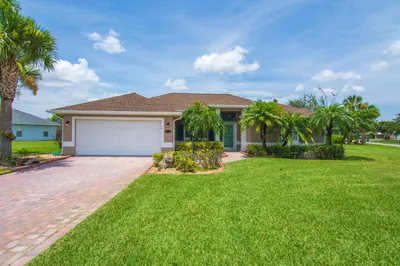 1025 Southlakes Way Sw 1