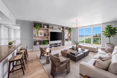 2301 Collins Ave #1009 1