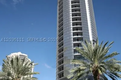 18555 Collins Ave #3103 1