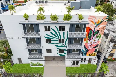 32 NW 14th Ave #202 1