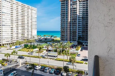 2049 S Ocean Dr #806 1