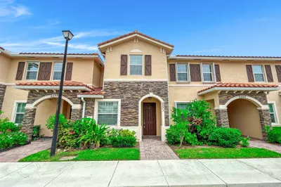 5271 Ashley River Road 1