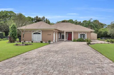 2728 Serenity Circle S 1