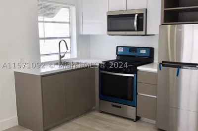 920 Euclid Ave #5 1