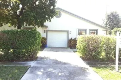 518 NE 48th Street 1