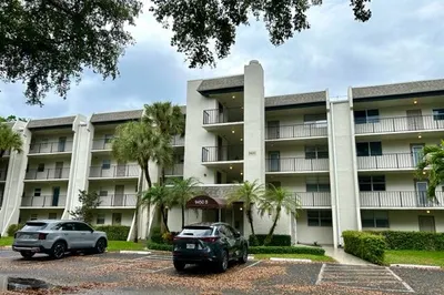 9450 Poinciana Place #301 1