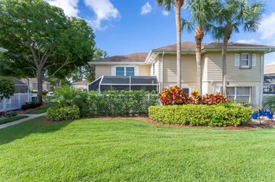 4302 Roxbury Court 1