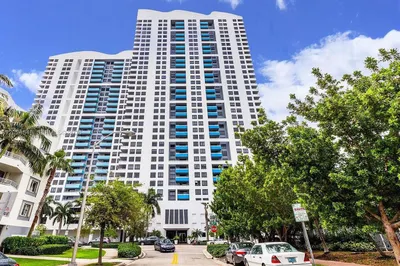 1330 West Ave #2105 1