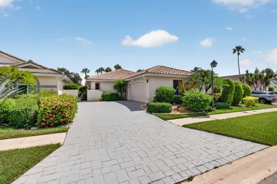 15441 Strathearn Drive 1