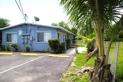 340 NW 6th Street #2 1