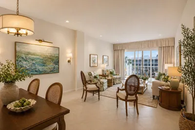 105 Paradise Harbour Boulevard #506 1