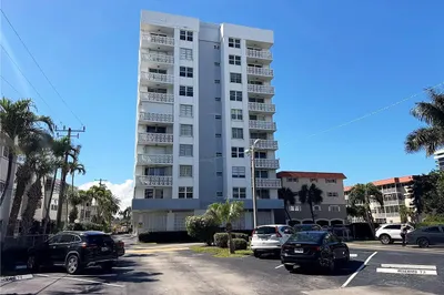 3113 S Ocean Drive #504 1