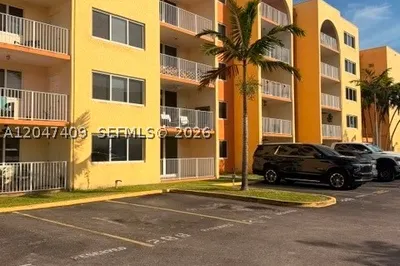 6930 Miami Gardens Dr #1-517 1