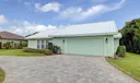3824 SE Fairway E Photo