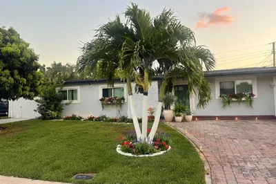 3464 Tyringham Drive 1