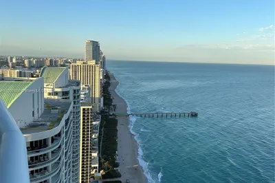16001 Collins Ave #4201 1
