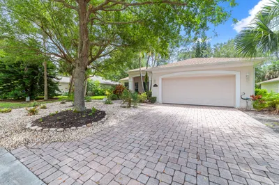 723 S Ocracoke Square 1