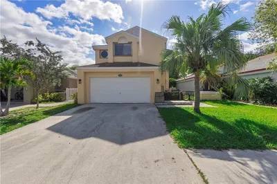 1920 NW 34th Ave 1