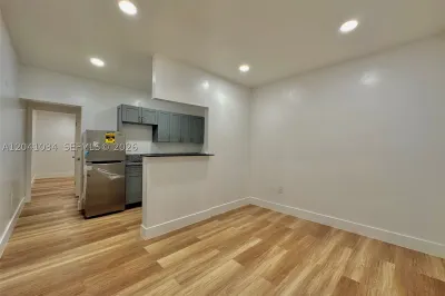 5545 N Miami Ave #8 1