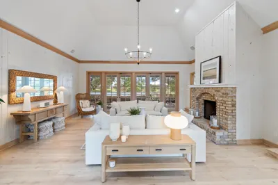 121 Turnberry Drive 1