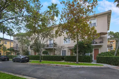107 E Indian Crossing Circle 1