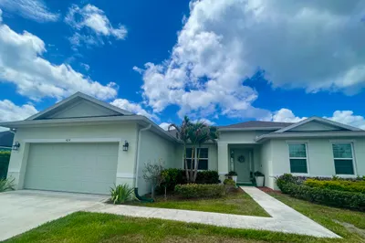 424 SW Ridgecrest Drive 1