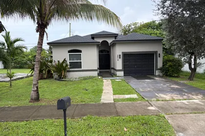 2514 NW 4th Court 1