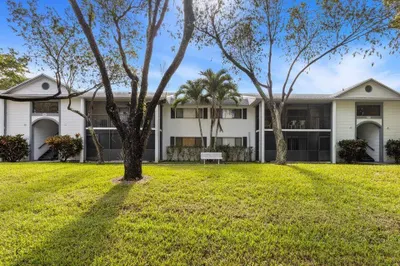 15449 Lakes Of Delray Boulevard #207 1