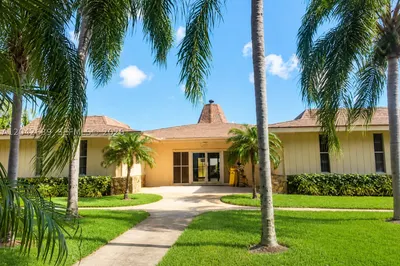 500 W Village Green Cir W #308 1