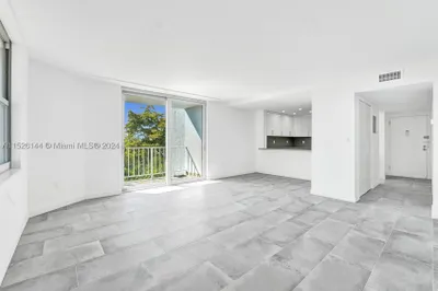 6900 Bay Dr #4D 1