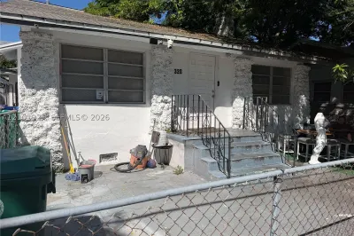 320 NW 11th Ave 1