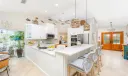 6 Pineapple Lane Photo