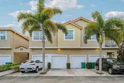 111 LIGHTHOUSE Circle #H 1