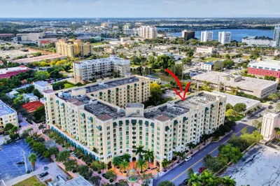 610 Clematis Street #400 & 402 1
