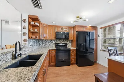 3005 Portofino Isle #M2 1