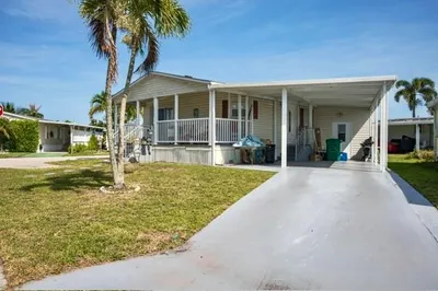 8500 SW 22nd St