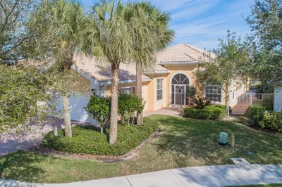 4918 Grassleaf Drive