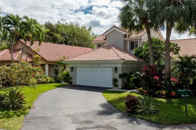 1870 NW 93rd Ter 1