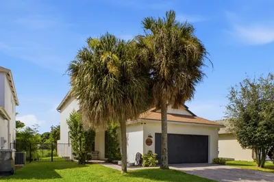 5676 Azalea Circle 1