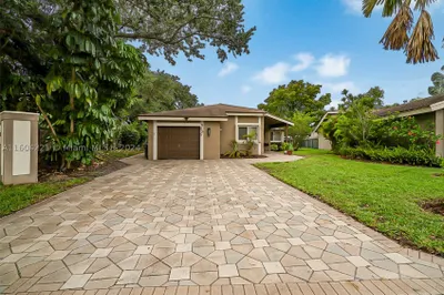 8989 NW 9th Pl 1