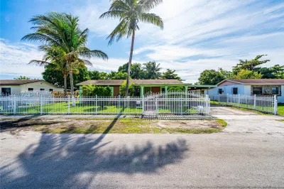 2420 NW 176th Ter 1