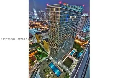 1111 SW 1 AV #1414-N 1