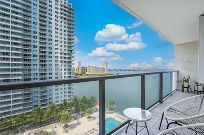 1155 Brickell Bay Dr #1504 1
