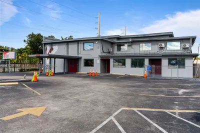 1800 NW 9th Ave 1