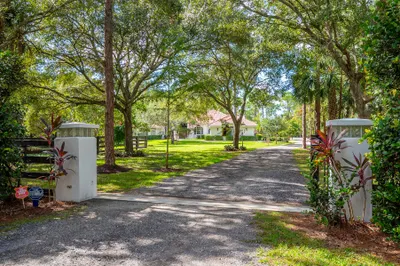 1215 Stallion Drive 1