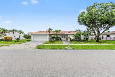 415 Sailboat Circle 1