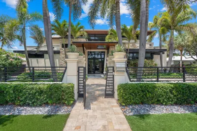 2017 Bayview Drive 1
