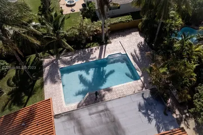 12250 SW 2nd St 1